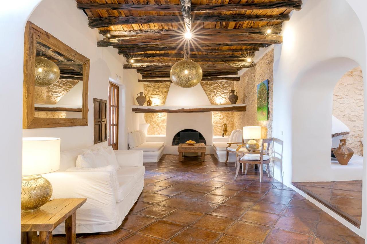 Agroturismo Atzaro Santa Eularia des Riu Dış mekan fotoğraf